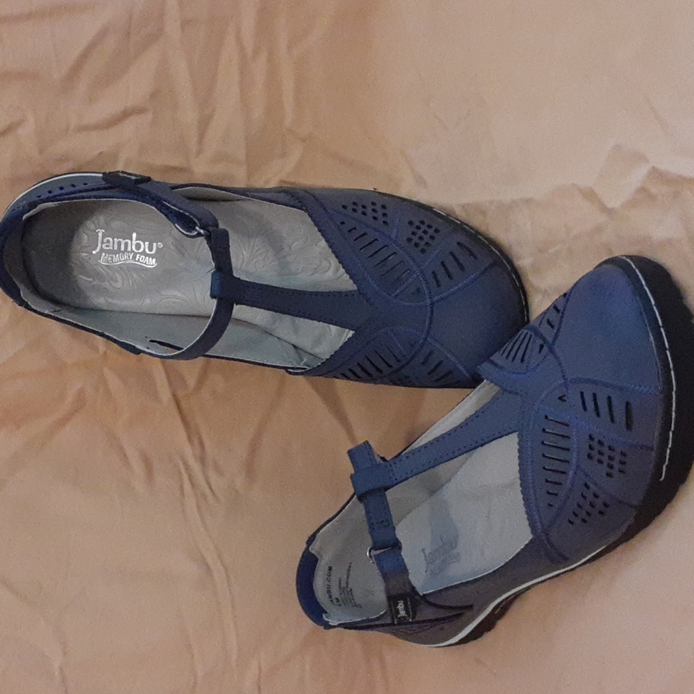 Women's Jambu Bridget Size 9M